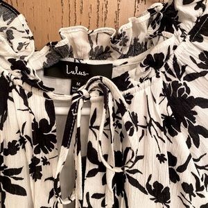 Lulus My Darling One White Floral Print Long Sleeve Maxi Dress NWT